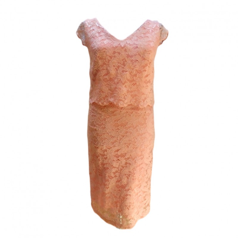 Rochie din dantela, Corina