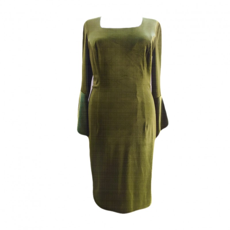 Rochie de catifea, Raisa