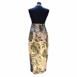 Rochie cu decolteu, Lola